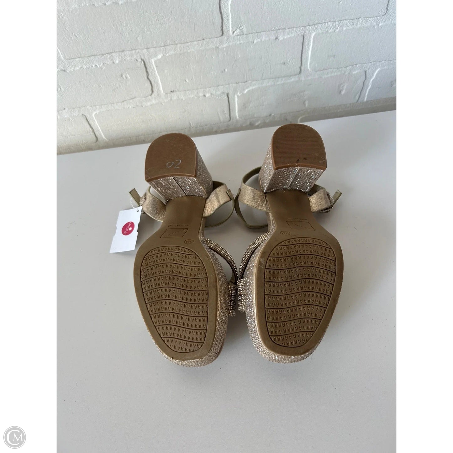 Sandals Heels Block By Clothes Mentor In Gold, Size: 8