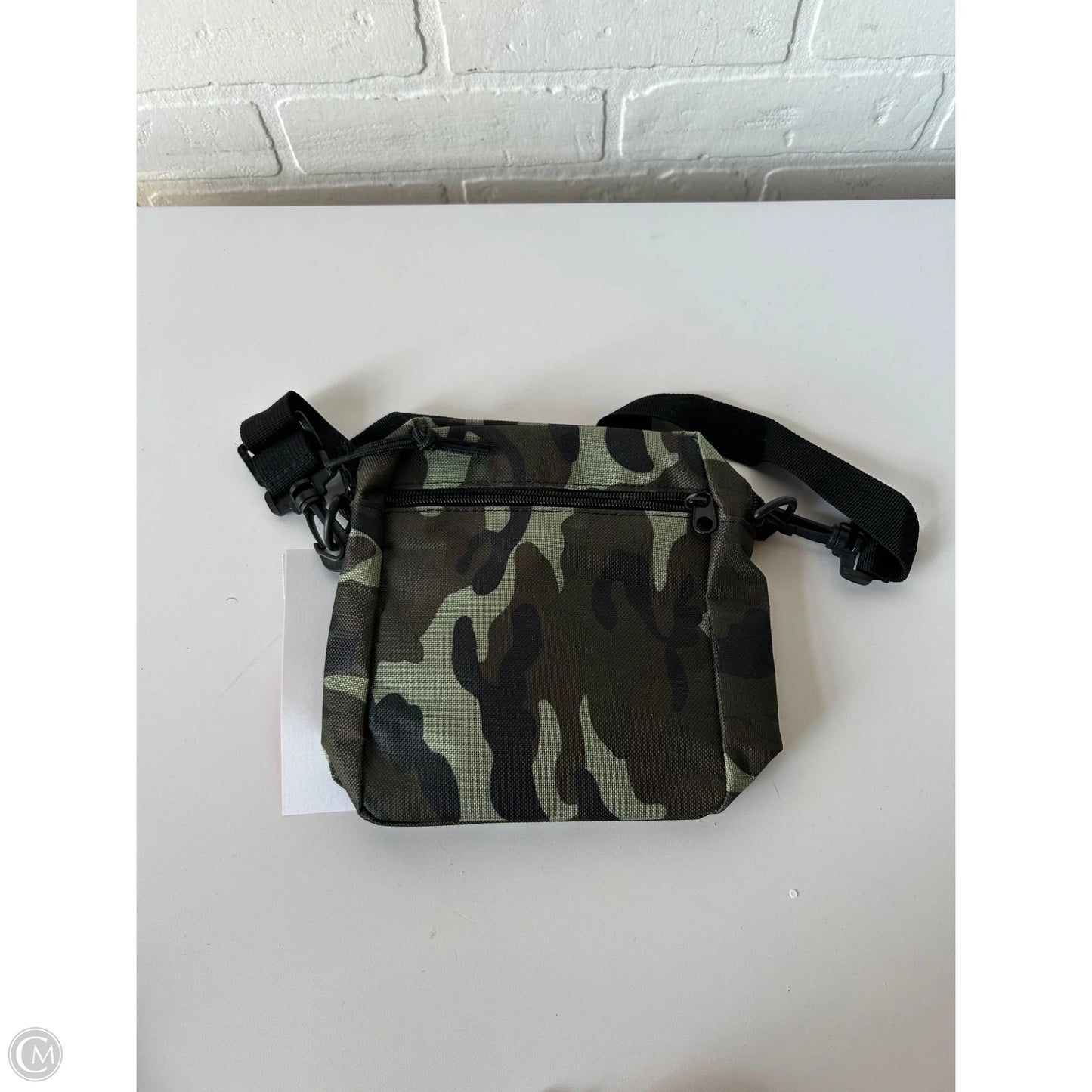 Crossbody By Clothes Mentor, Size: Small