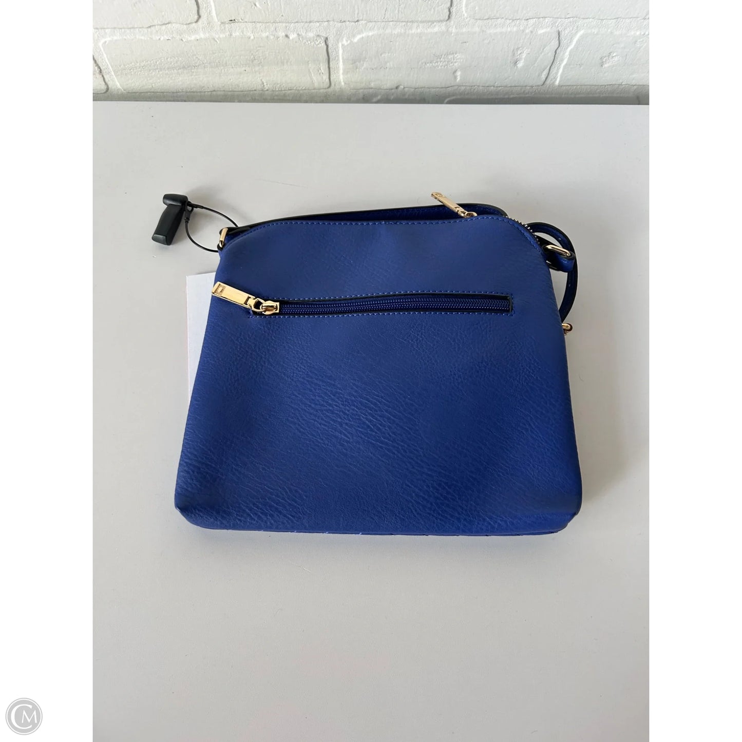 Crossbody By Clothes Mentor, Size: Small
