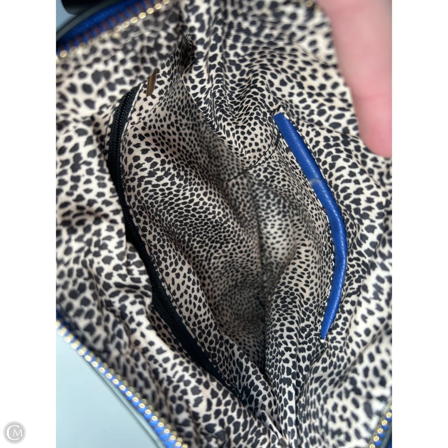 Crossbody By Clothes Mentor, Size: Small