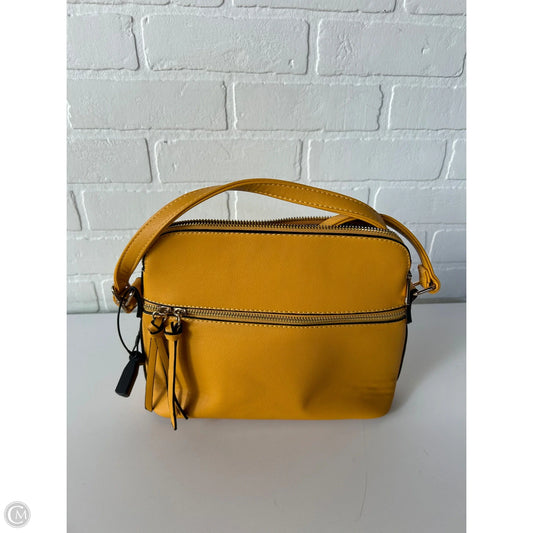 Crossbody By Clothes Mentor, Size: Medium