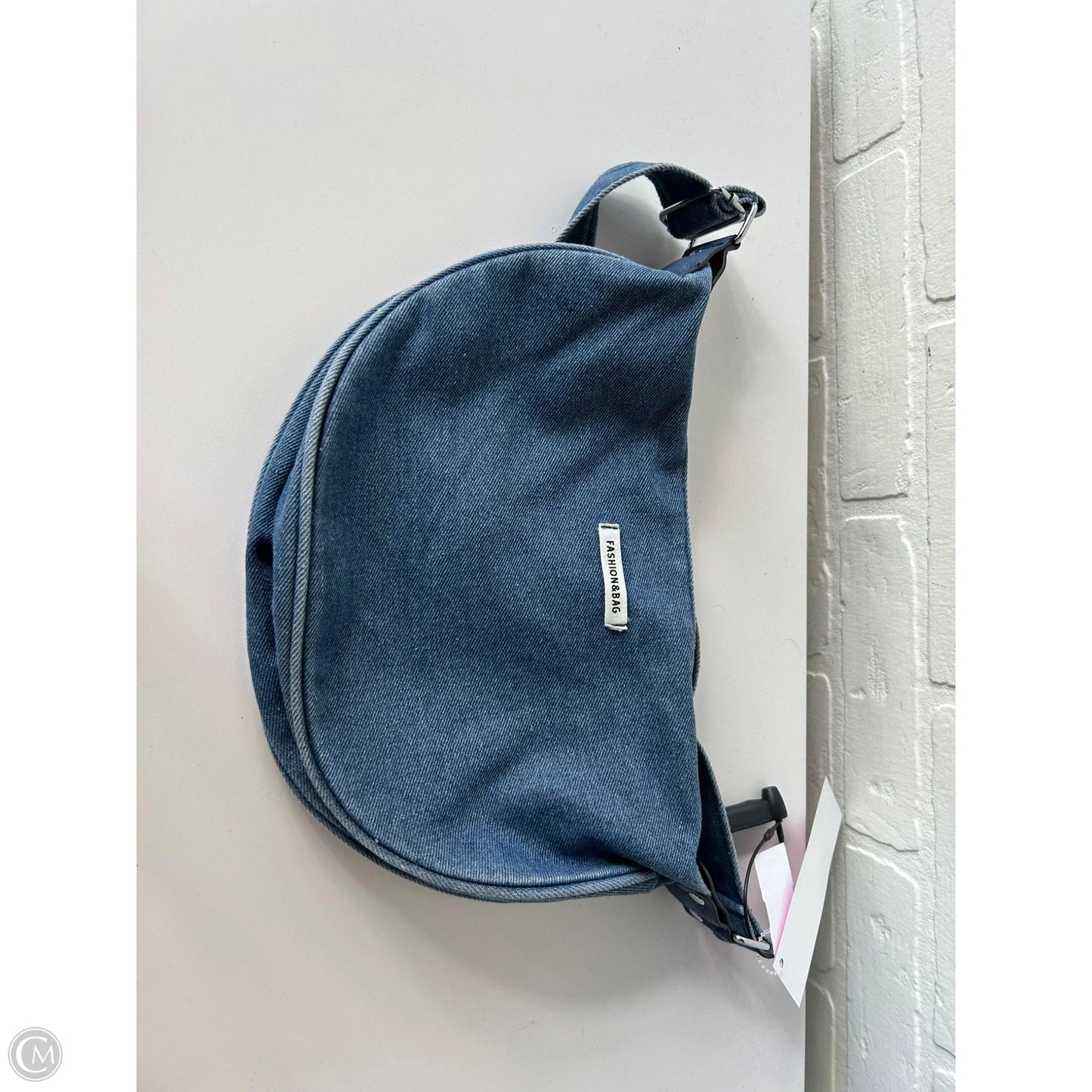 Crossbody By Clothes Mentor, Size: Small