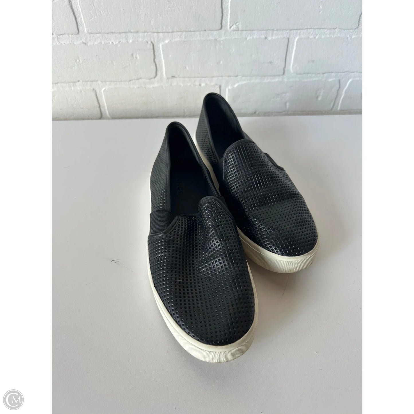 Shoes Flats By Vince In Black & White, Size: 6