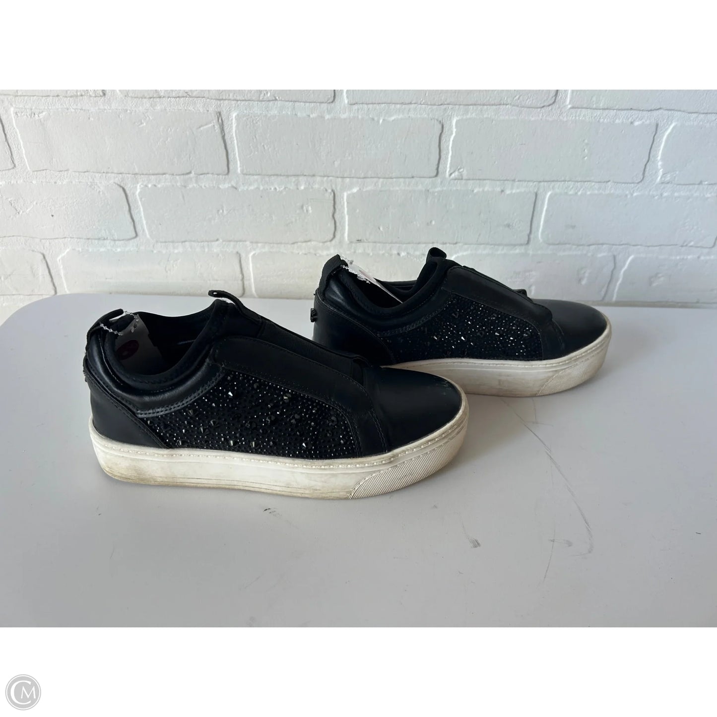 Shoes Sneakers By Carvela In Black & White, Size: 6