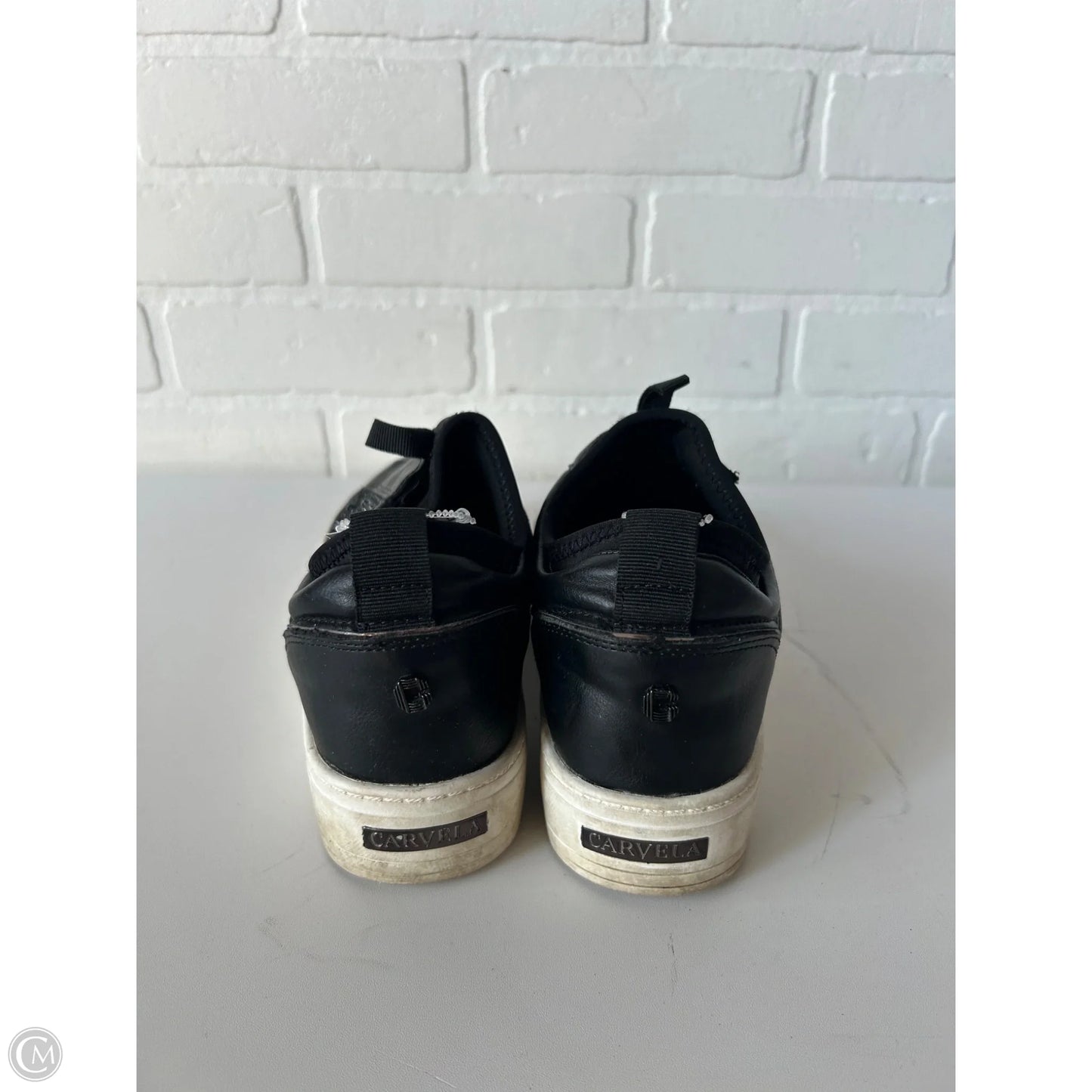 Shoes Sneakers By Carvela In Black & White, Size: 6