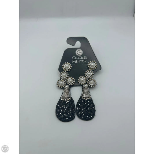 Earrings Dangle/drop By Clothes Mentor