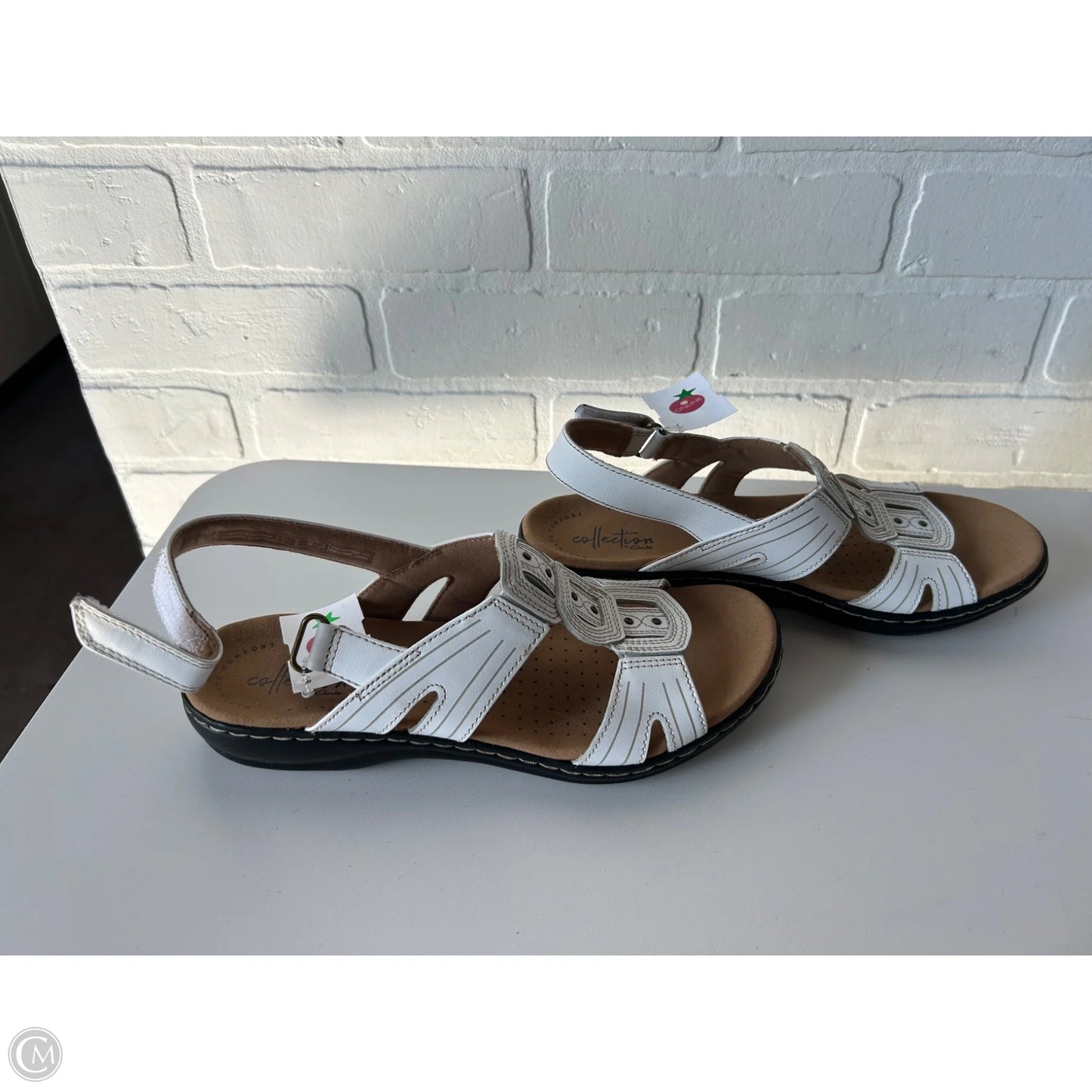 Sandals Flats By Clarks In White, Size: 8