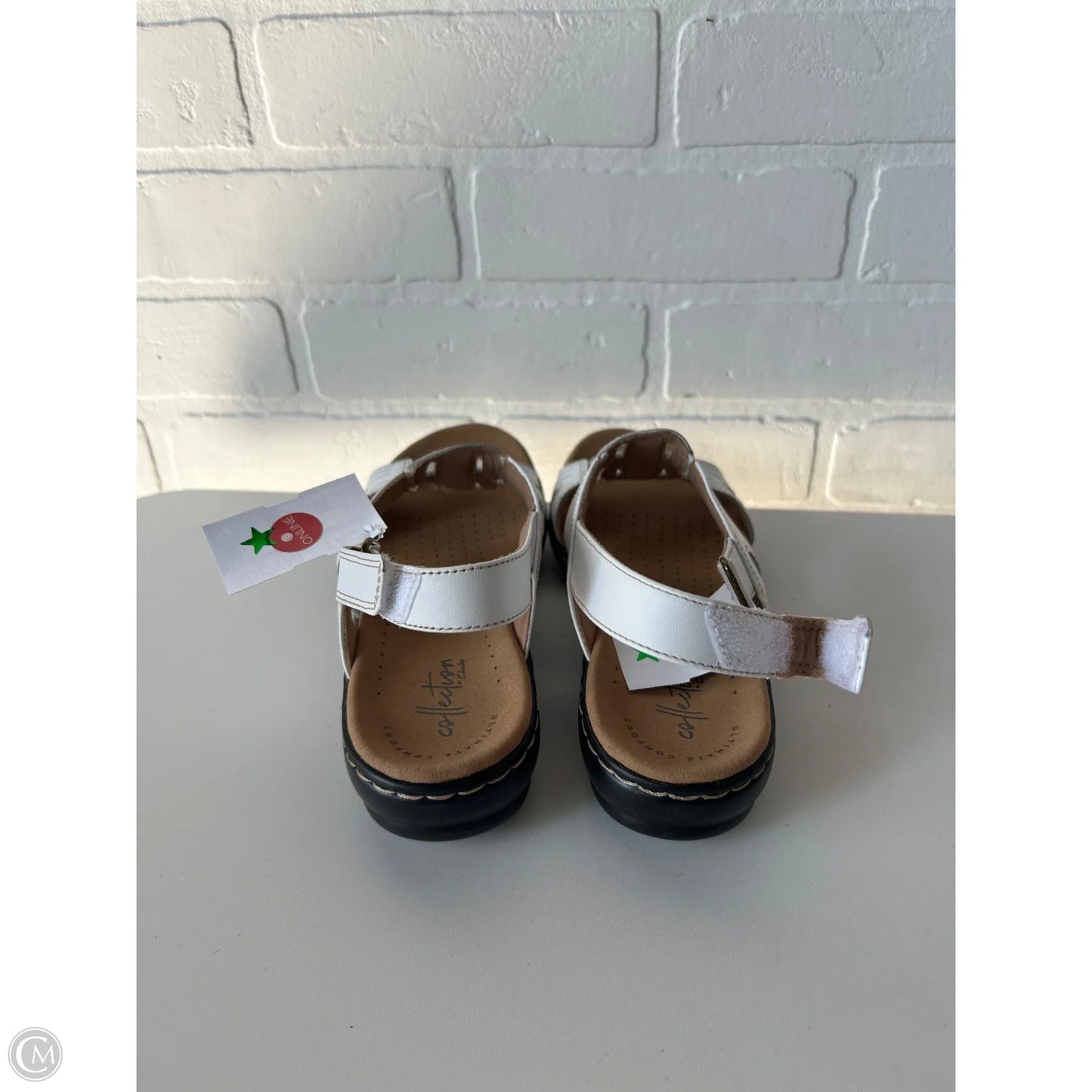 Sandals Flats By Clarks In White, Size: 8
