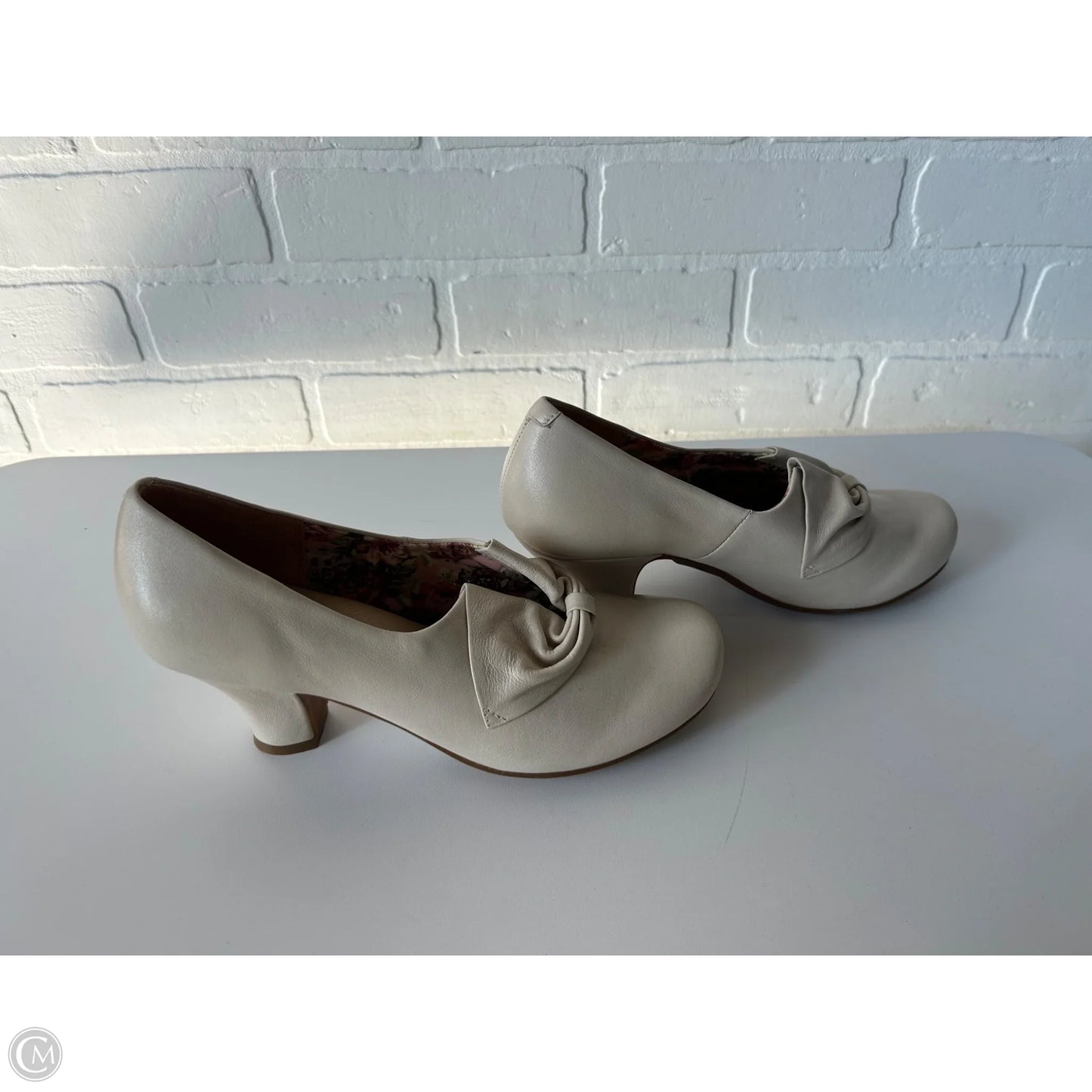 Shoes Heels Block By Cmb In Cream, Size: 7.5