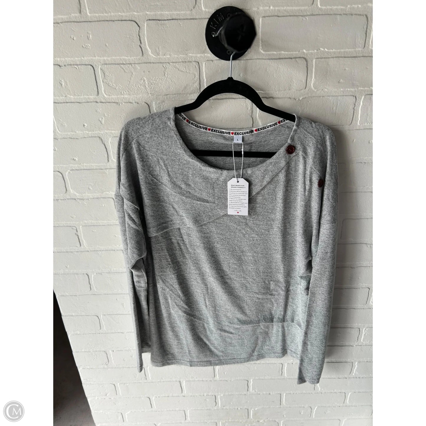 Top Long Sleeve By Cme In Grey, Size: L