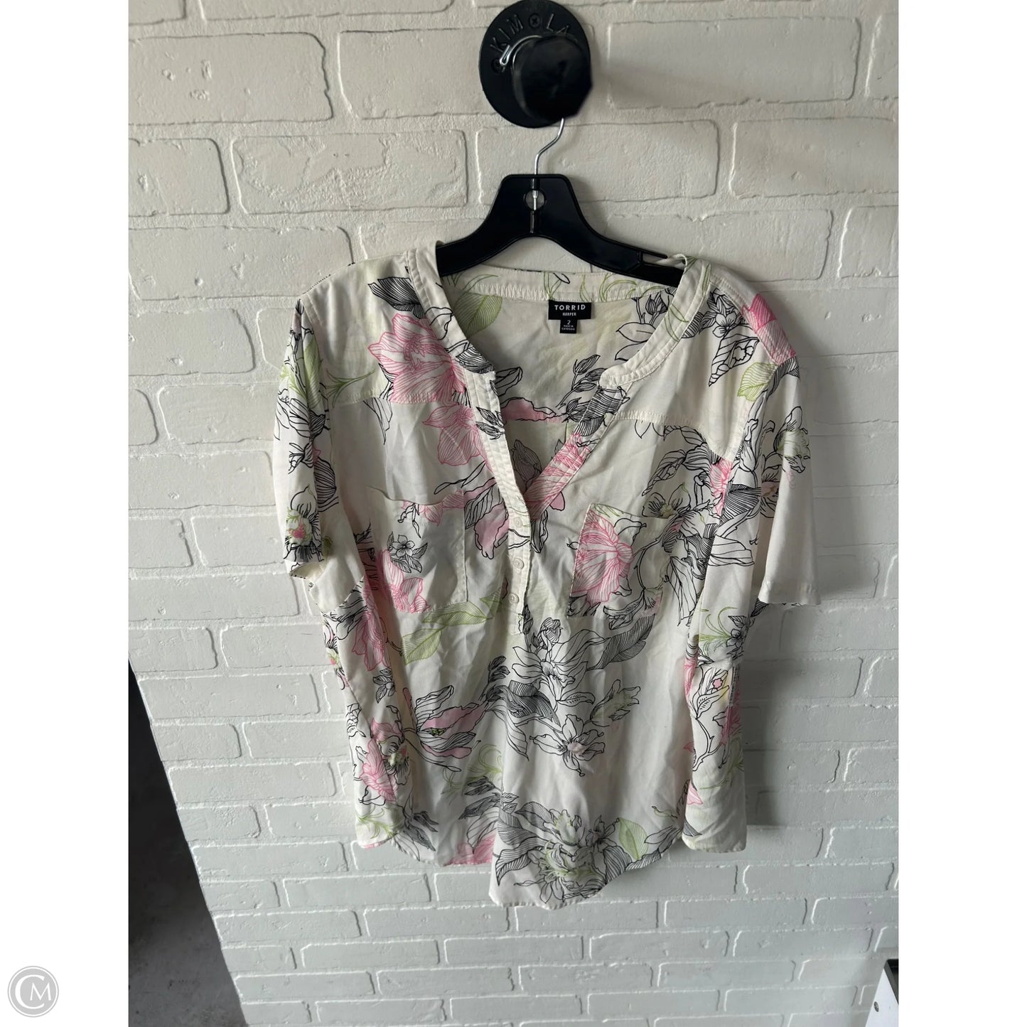 Top Short Sleeve By Torrid In Pink & White, Size: 2x