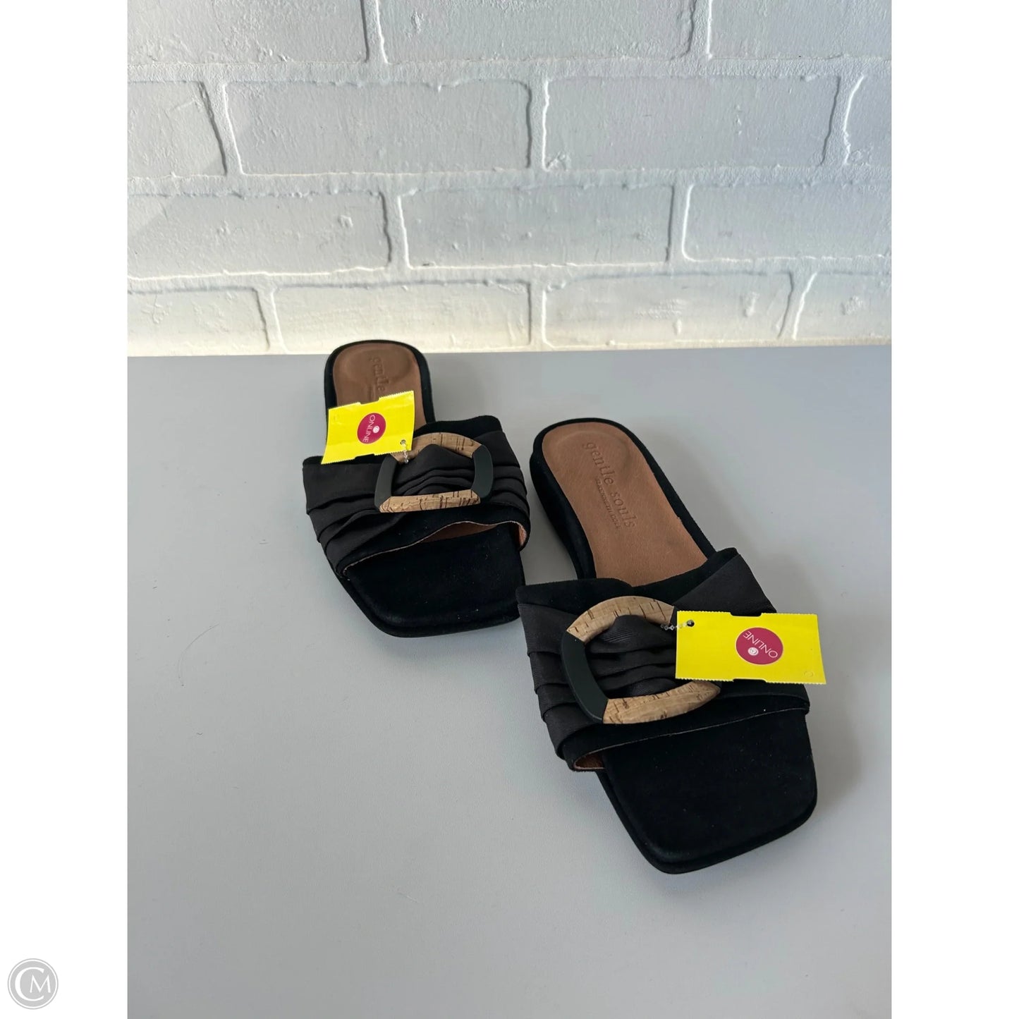 Sandals Flats By Gentle Souls In Black & Tan, Size: 8.5