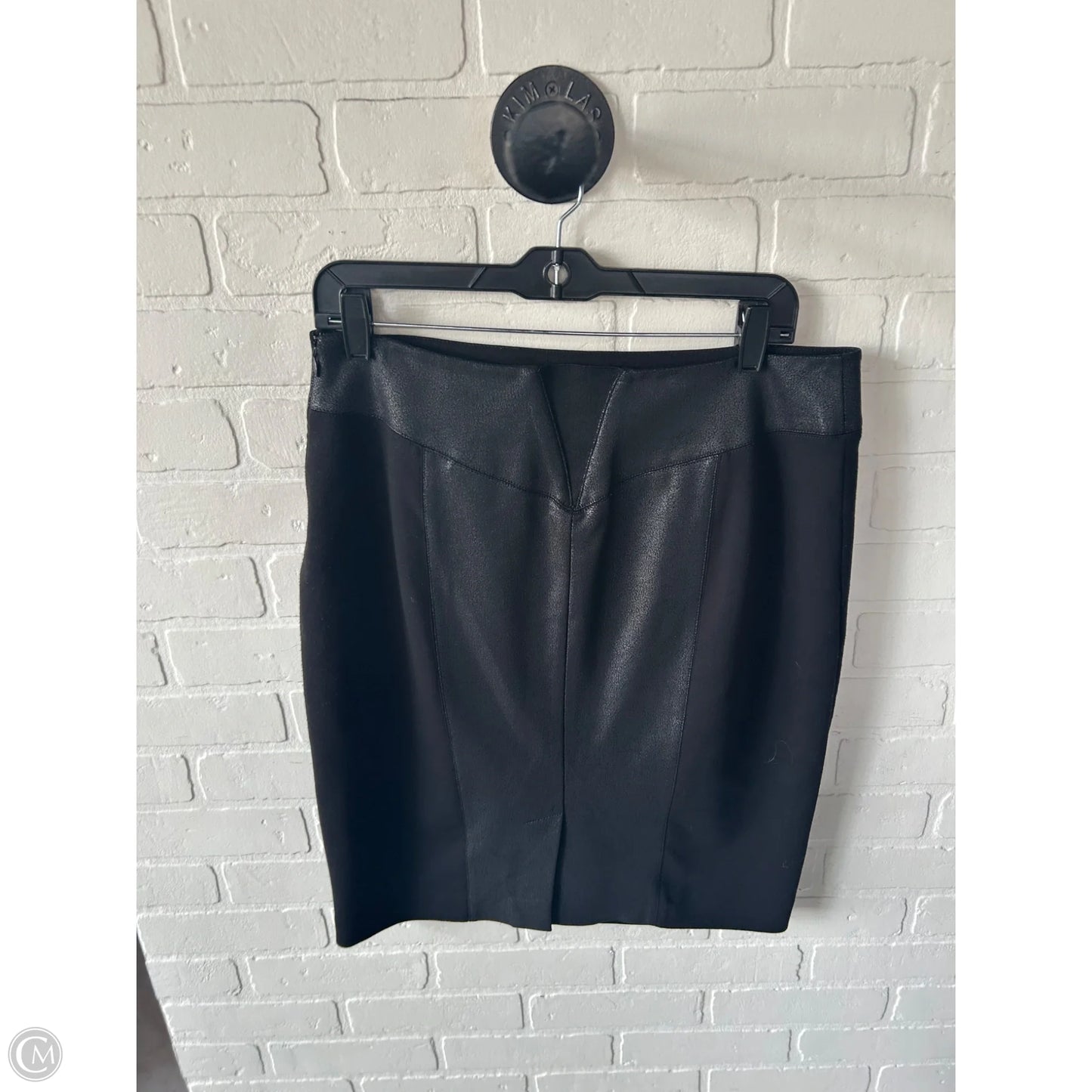 Skirt Mini & Short By Tahari In Black, Size: 10