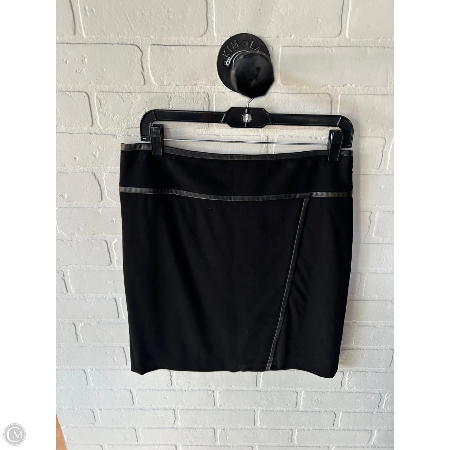 Skirt Mini & Short By White House Black Market In Black, Size: 4