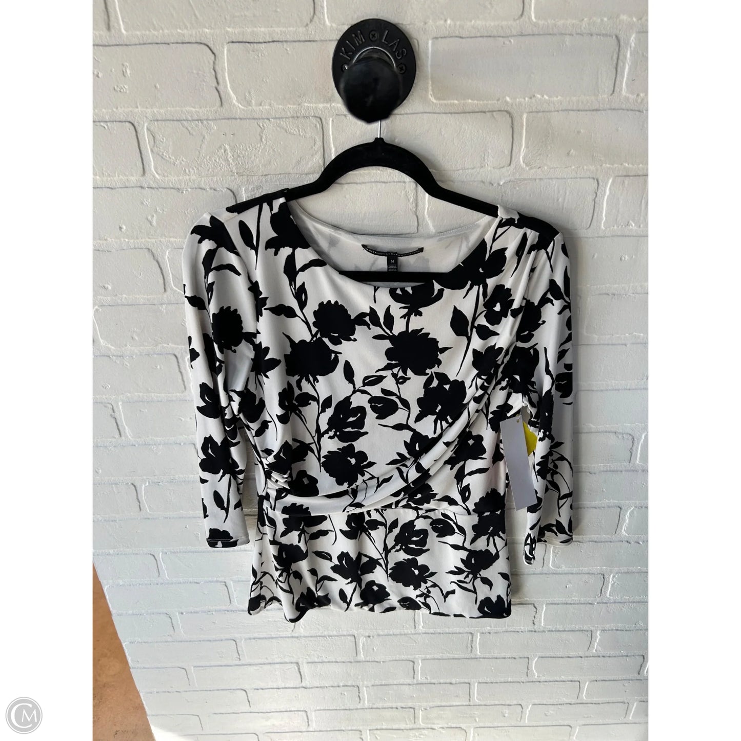 Top Long Sleeve By White House Black Market In Black & White, Size: M