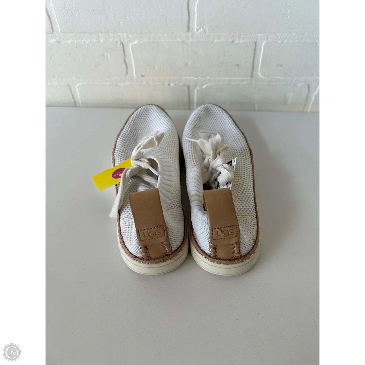 Shoes Designer By Ugg In White, Size: 7