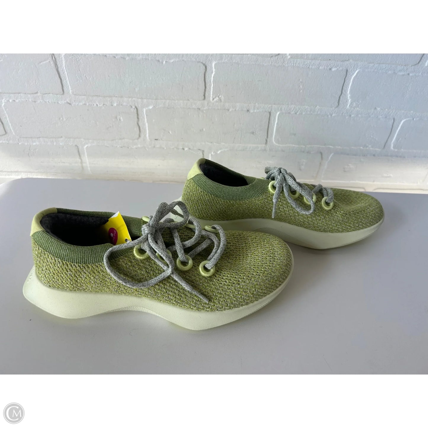 Shoes Sneakers By Allbirds In Green & Grey, Size: 9