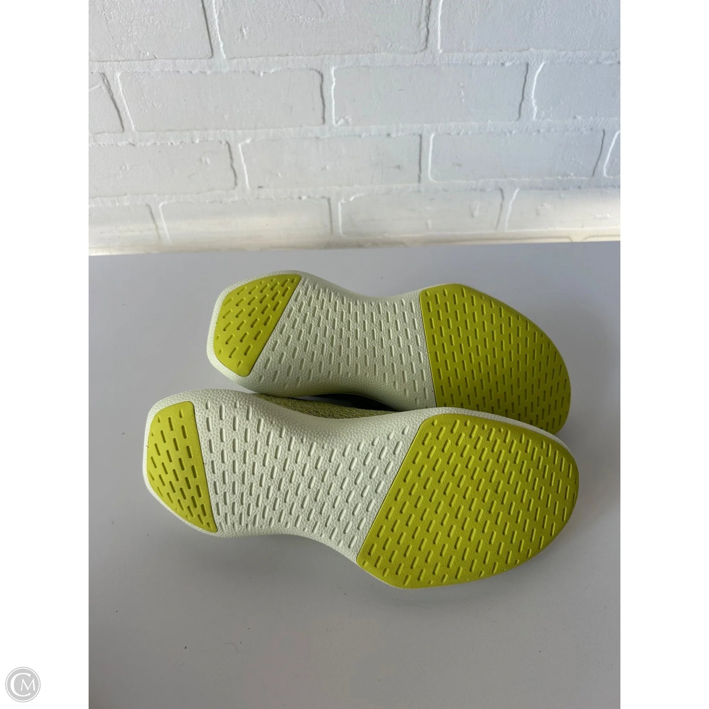 Shoes Sneakers By Allbirds In Green & Grey, Size: 9