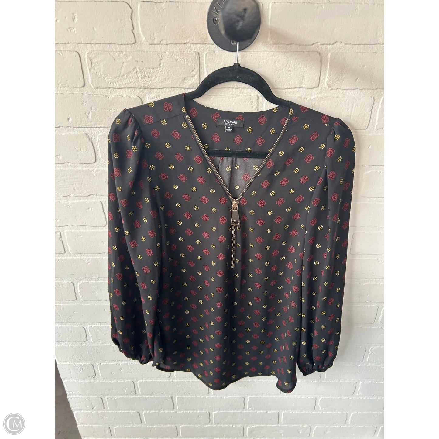 Blouse Long Sleeve By Premise Studio In Black & Red, Size: M