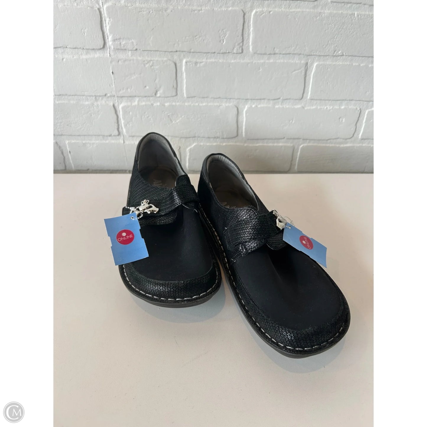 Shoes Flats By Alegria In Black, Size: 7.5