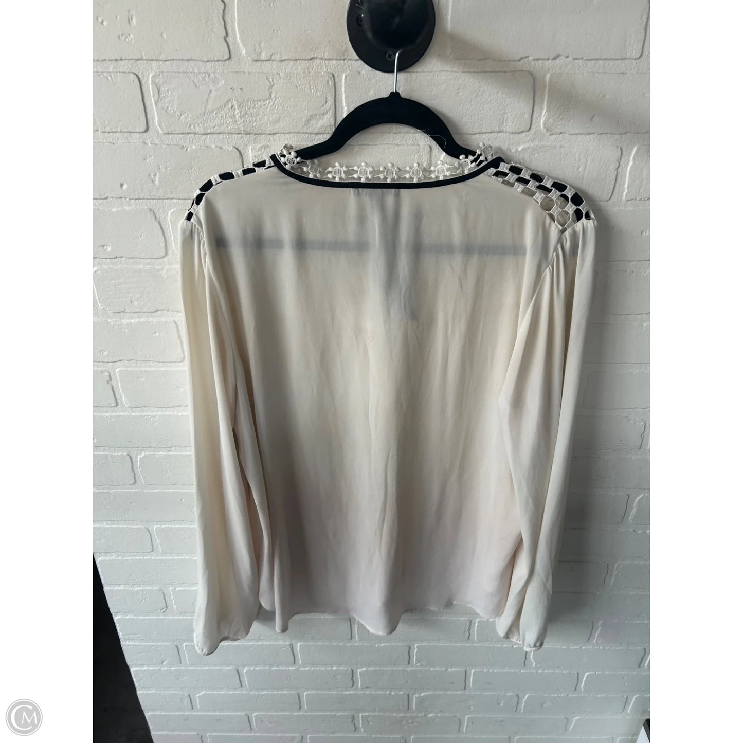 Blouse Long Sleeve By Express In Cream, Size: Xl