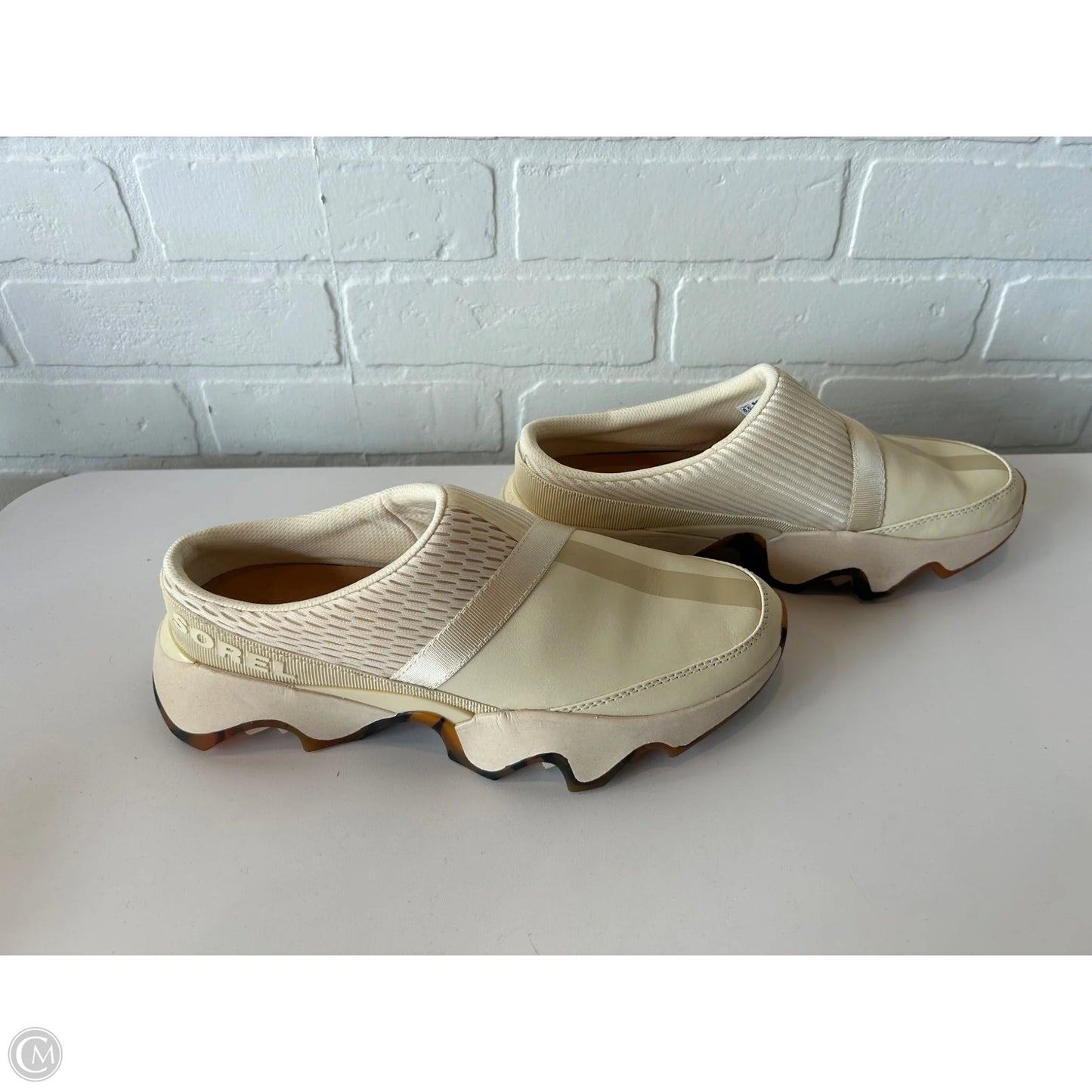 Shoes Flats By Sorel In Yellow, Size: 8.5