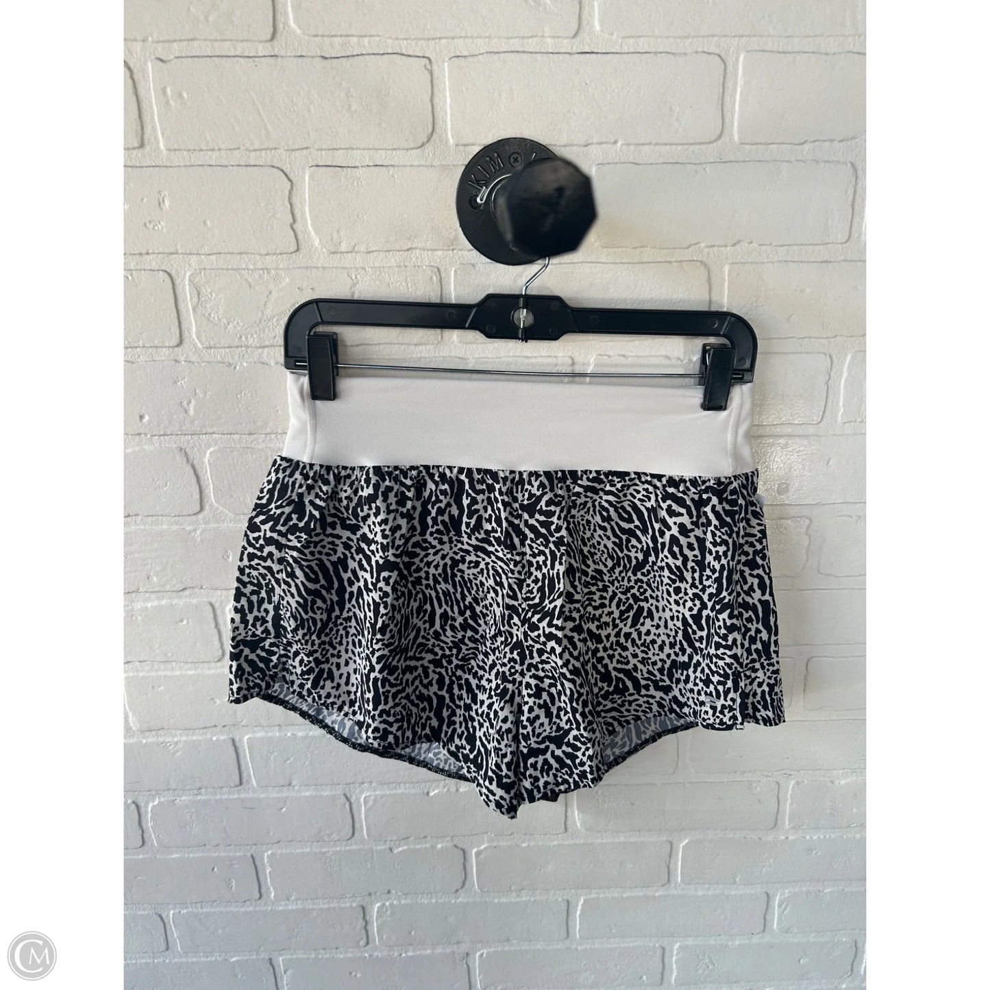 Athletic Shorts By Fabletics In Black & White, Size: 8