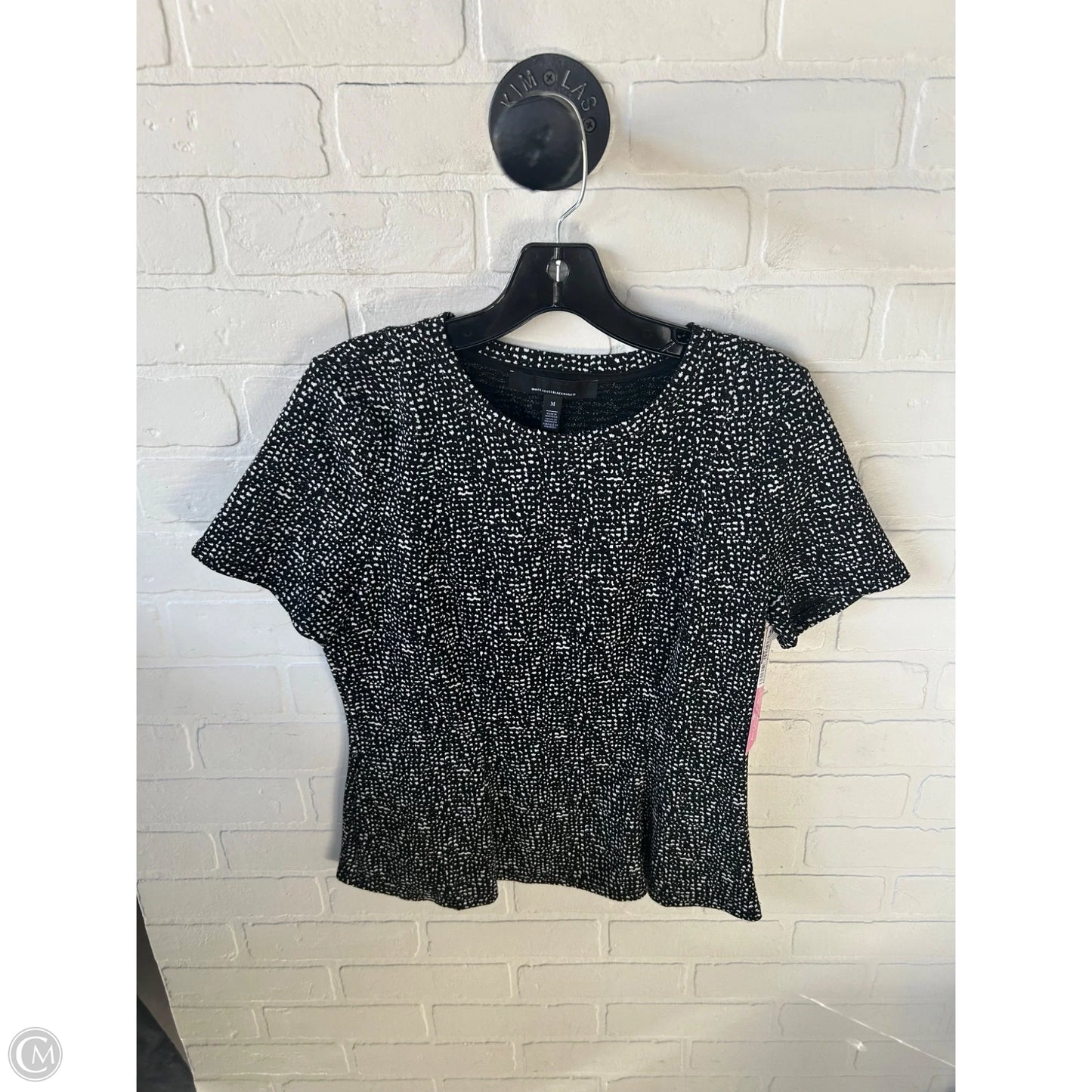 Top Short Sleeve By White House Black Market In Black & White, Size: M