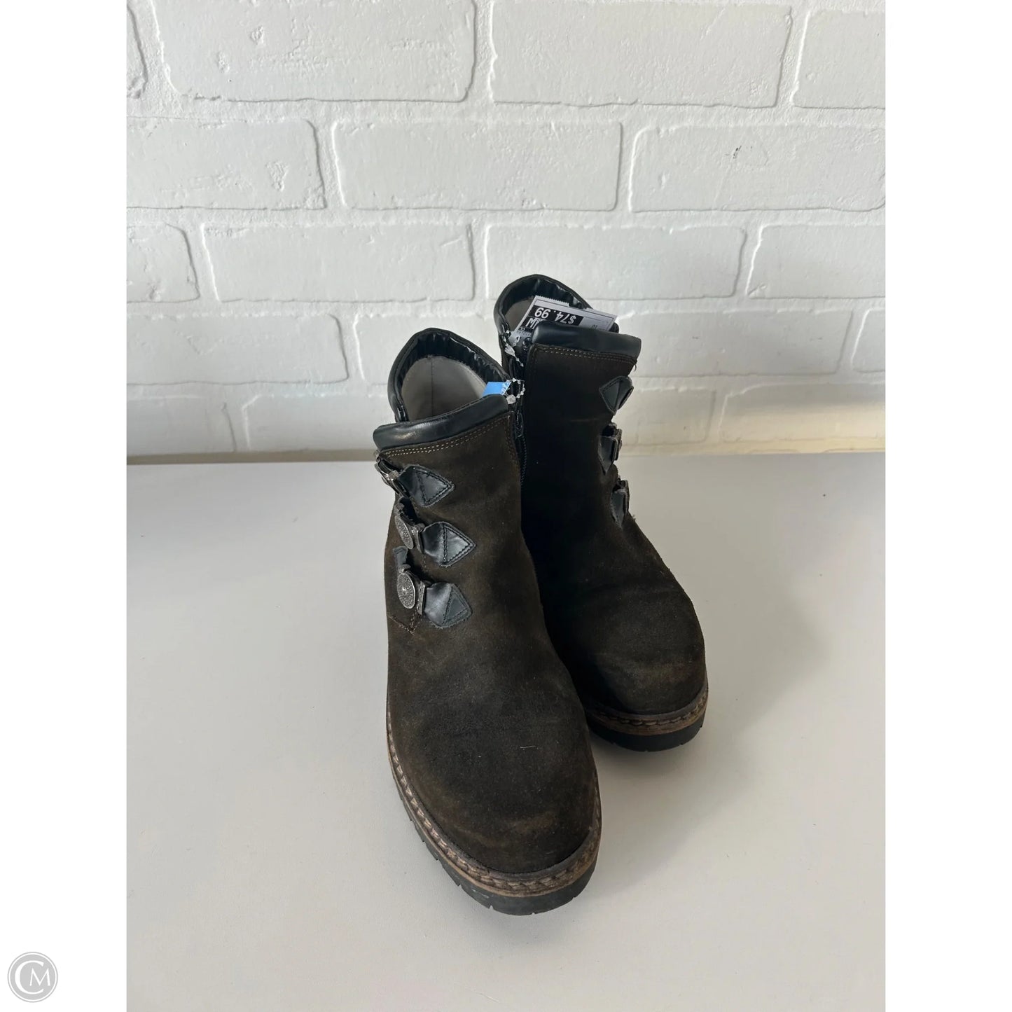 Boots Ankle Flats By Cmb In Brown, Size: 10