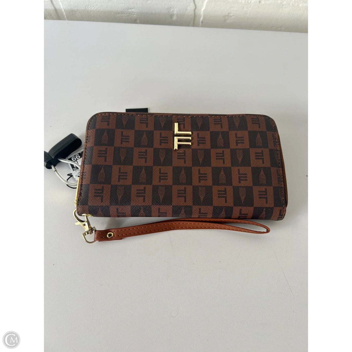 Wristlet By London Fog, Size: Medium