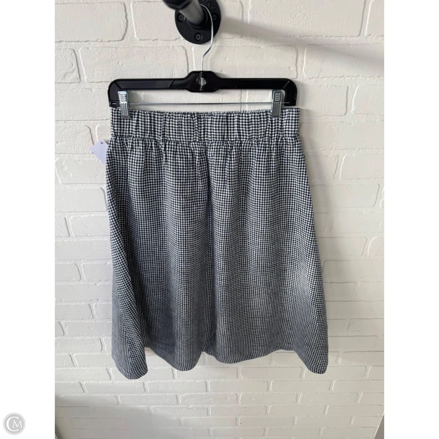 Skirt Mini & Short By Quince In Black & White, Size: 8