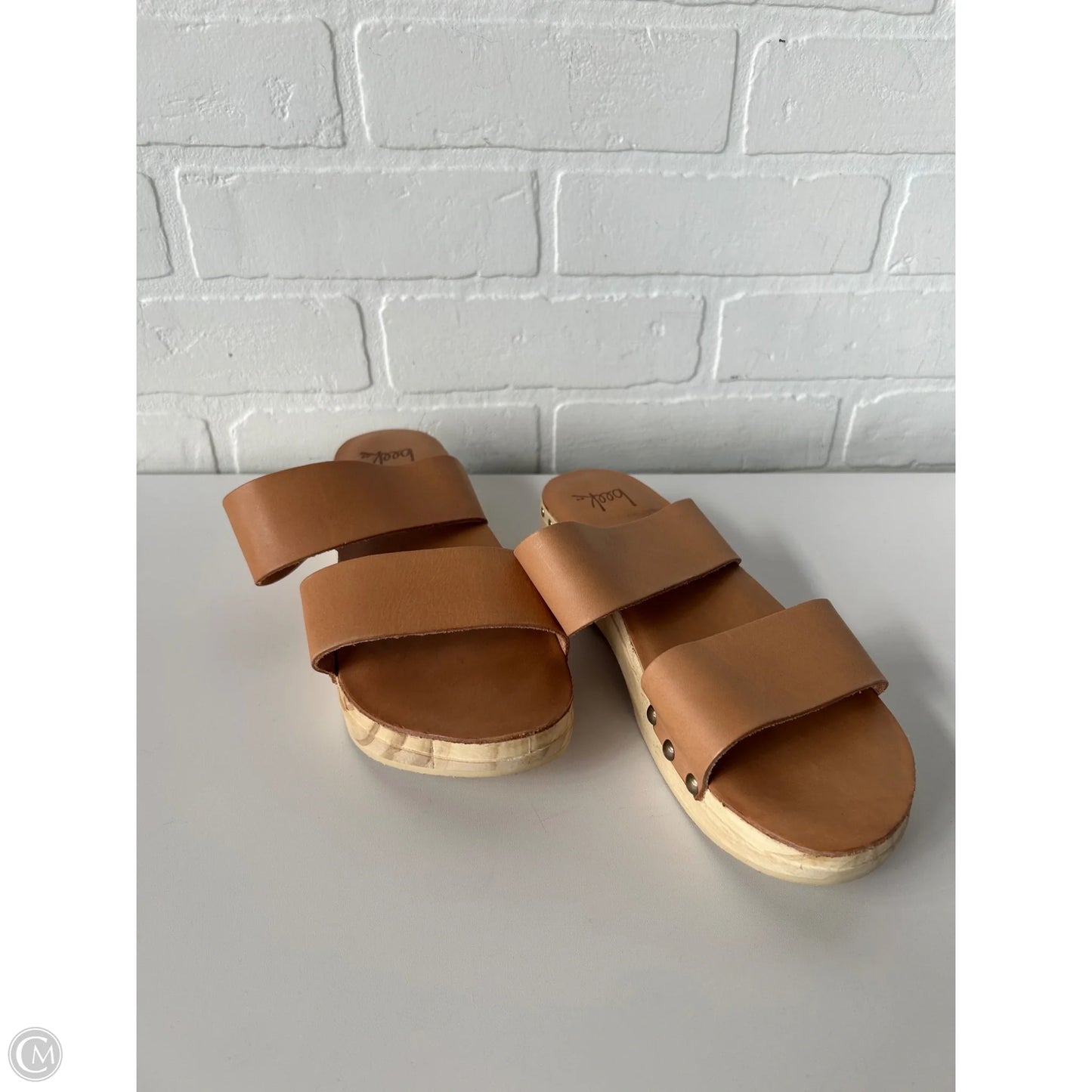 Sandals Flats By Cmc In Tan, Size: 8