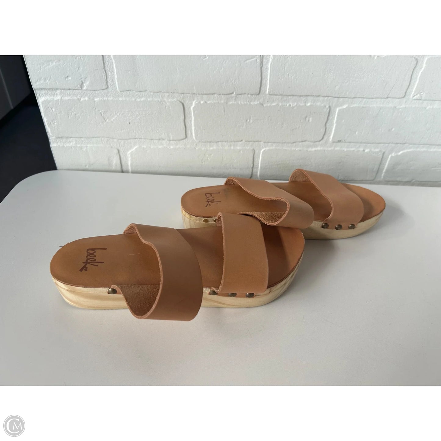 Sandals Flats By Cmc In Tan, Size: 8