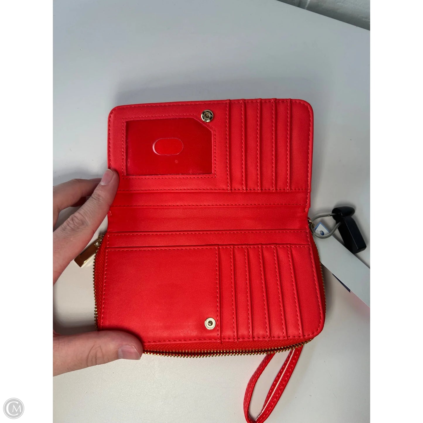 Wristlet By Clothes Mentor, Size: Small