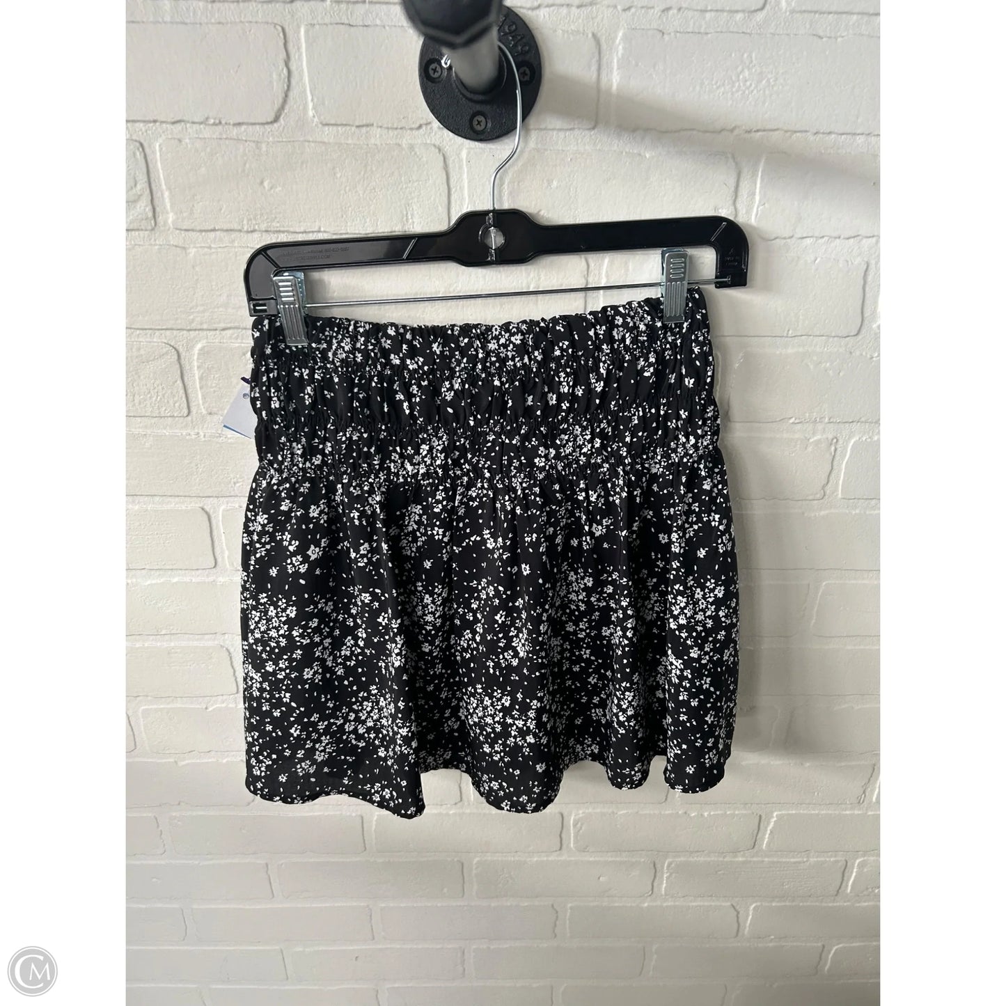 Skirt Mini & Short By Lush In Black & White, Size: S