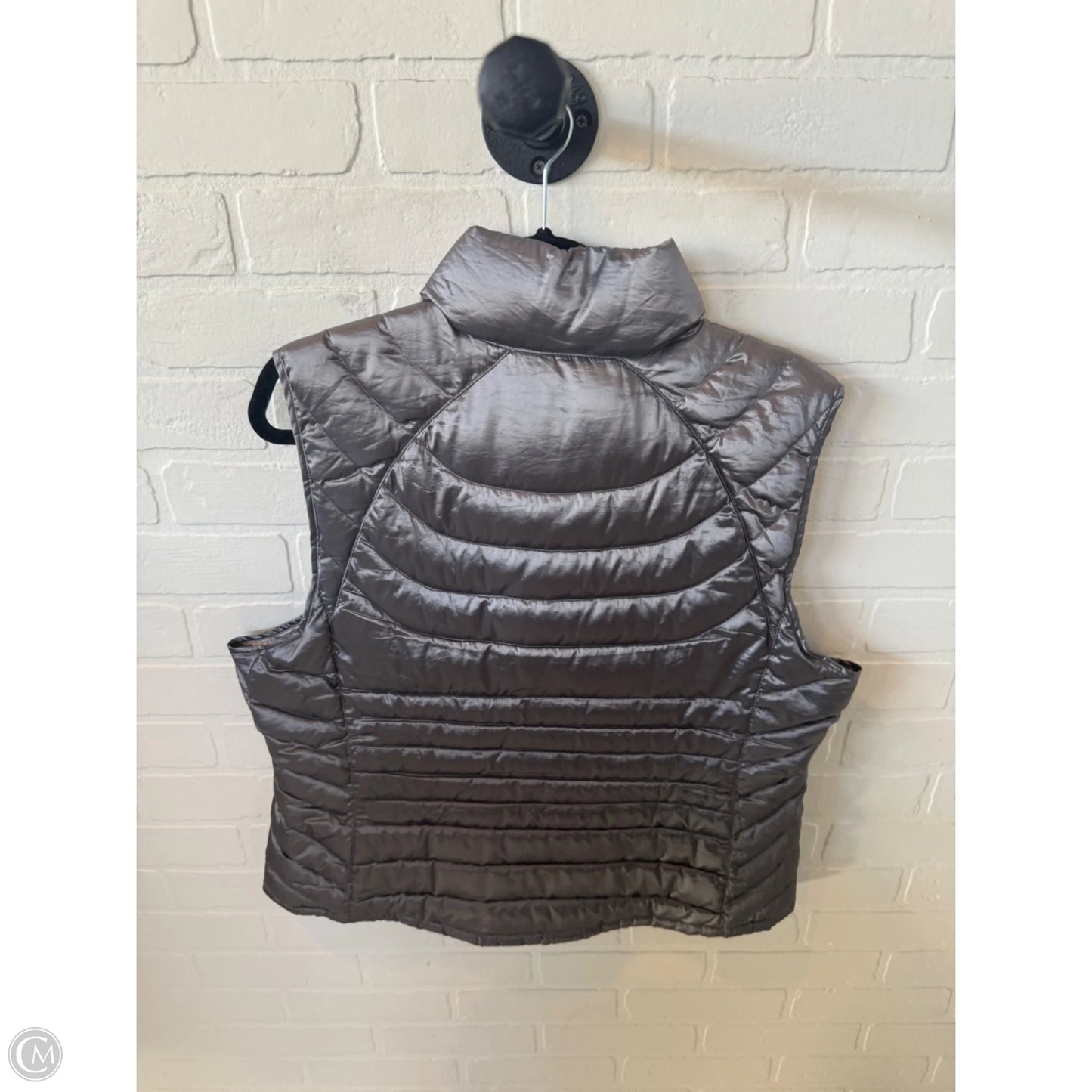 Vest Puffer & Quilted By Bernardo In Silver, Size: Xl