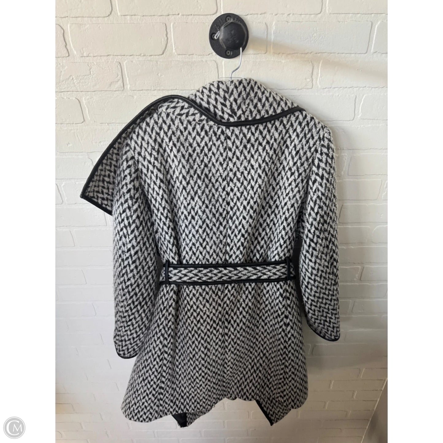 Coat Other By Dkny In Black & White, Size: 1x