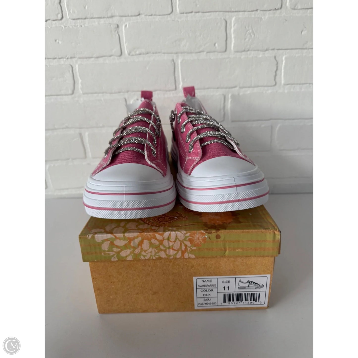Shoes Sneakers By Very G In Pink & White, Size: 11