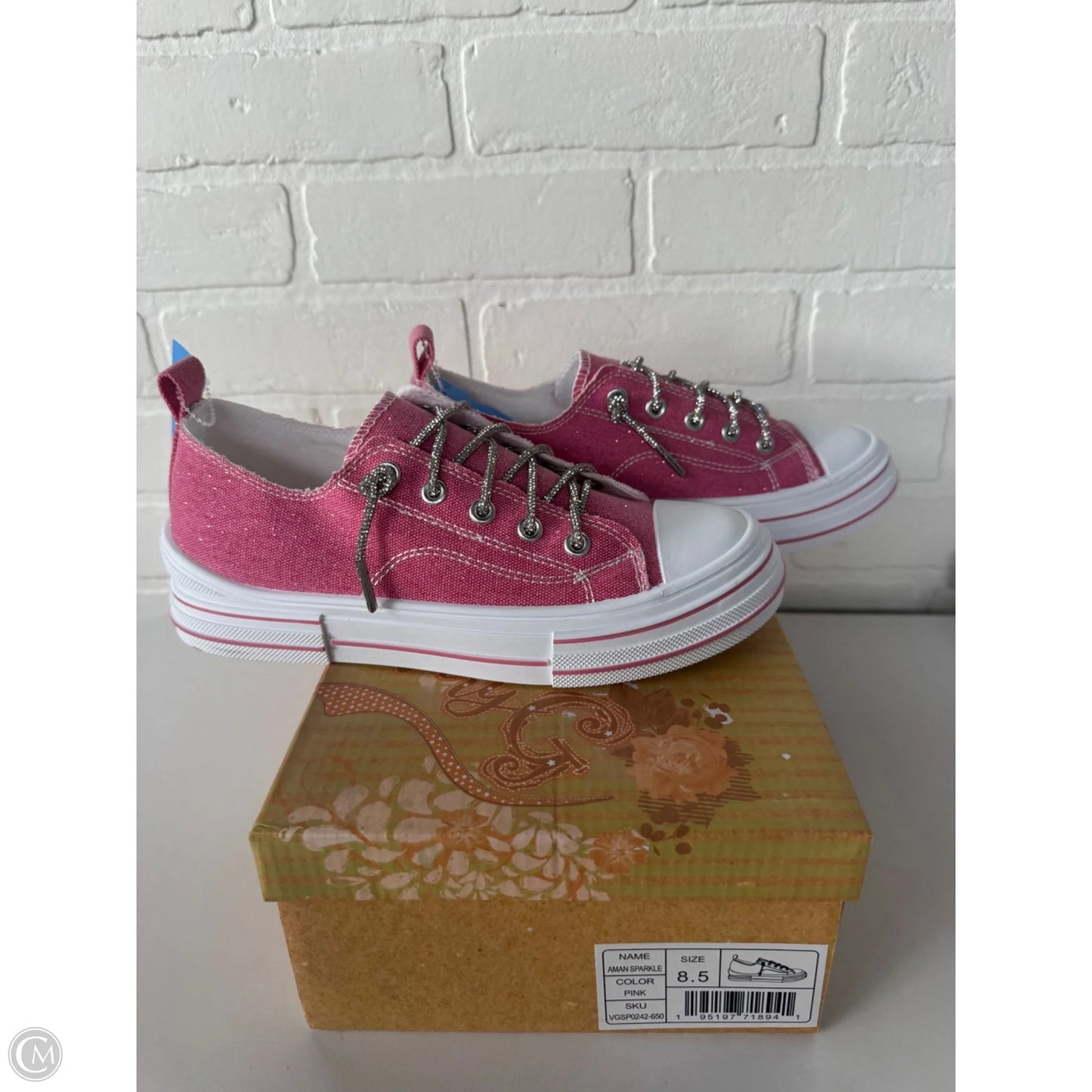 Shoes Sneakers By Very G In Pink & White, Size: 8.5