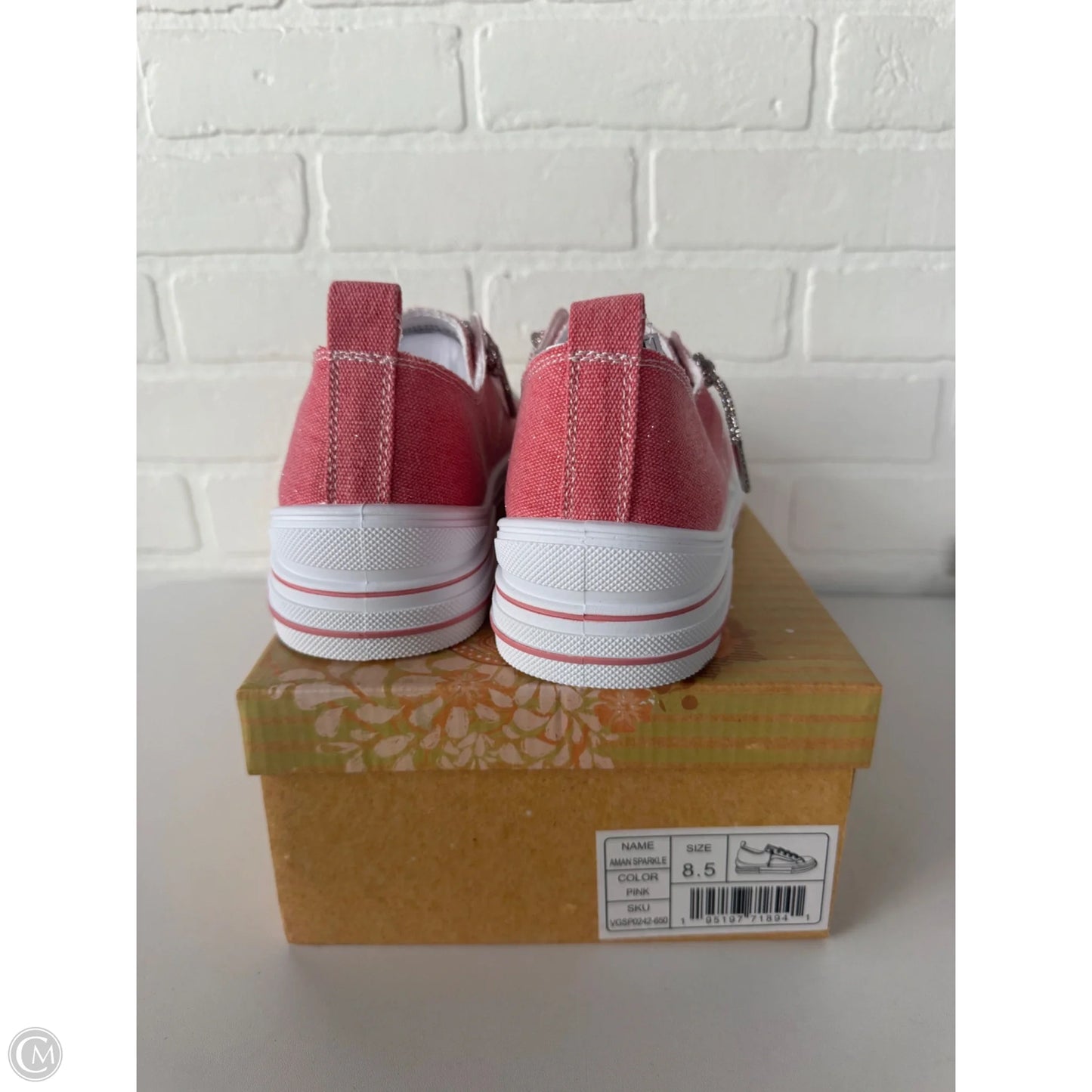 Shoes Sneakers By Very G In Pink & White, Size: 8.5