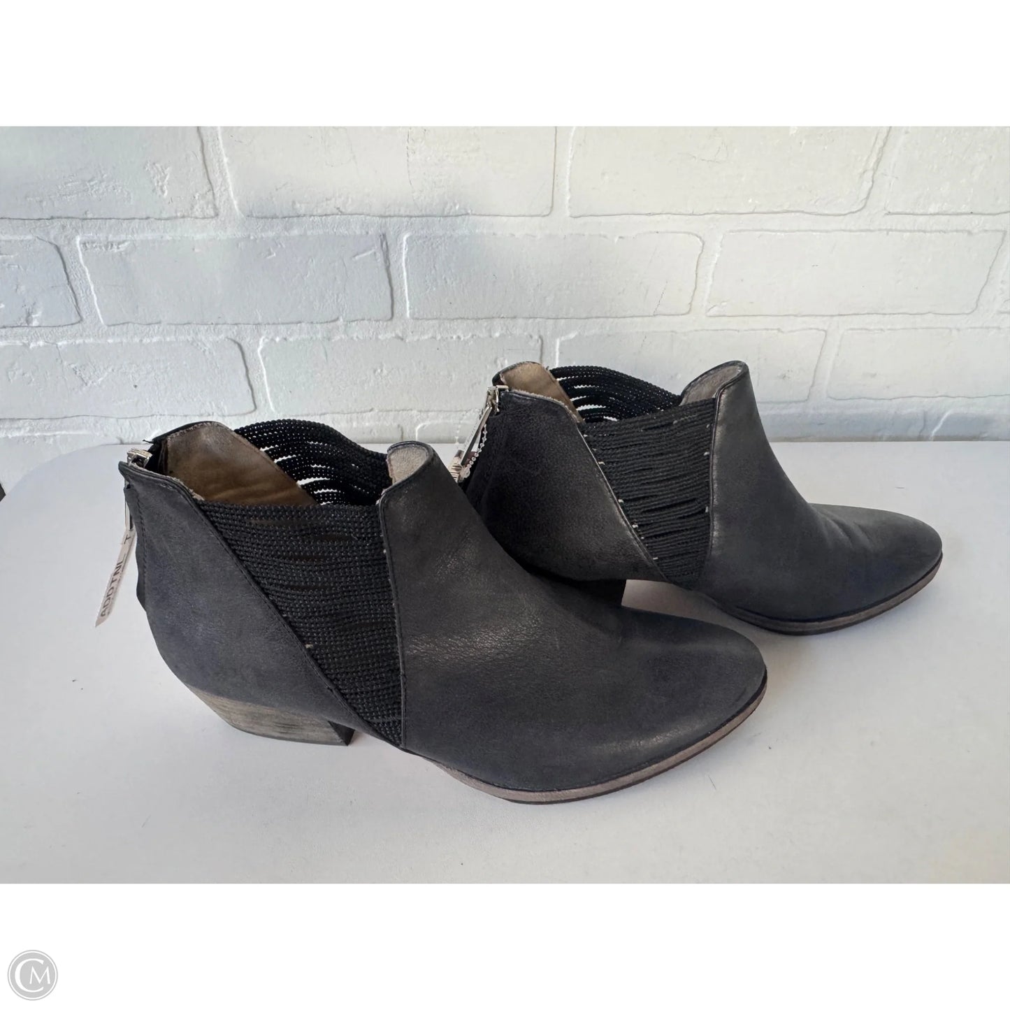 Boots Ankle Heels By Aquatalia In Black, Size: 8