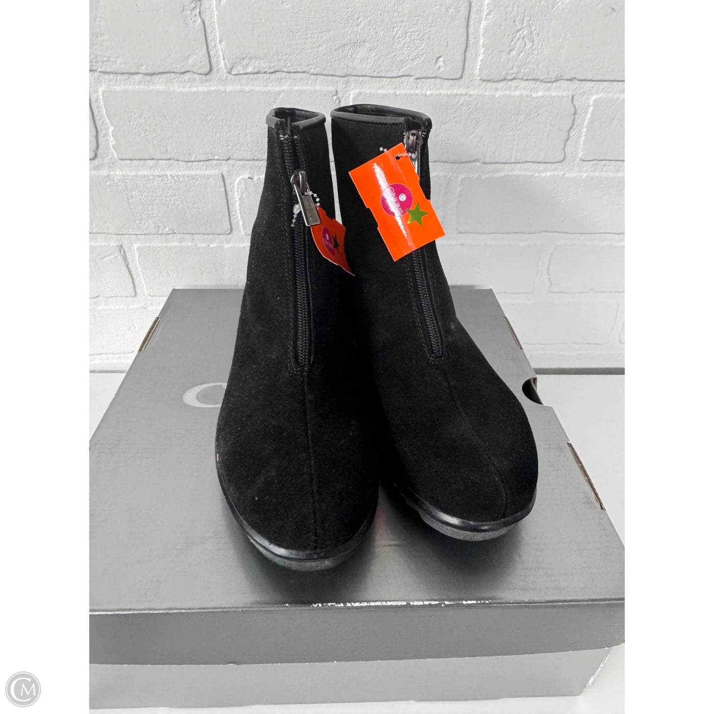 Boots Ankle Flats By Cma In Black, Size: 7.5