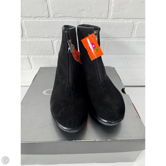 Boots Ankle Flats By Cma In Black, Size: 7.5