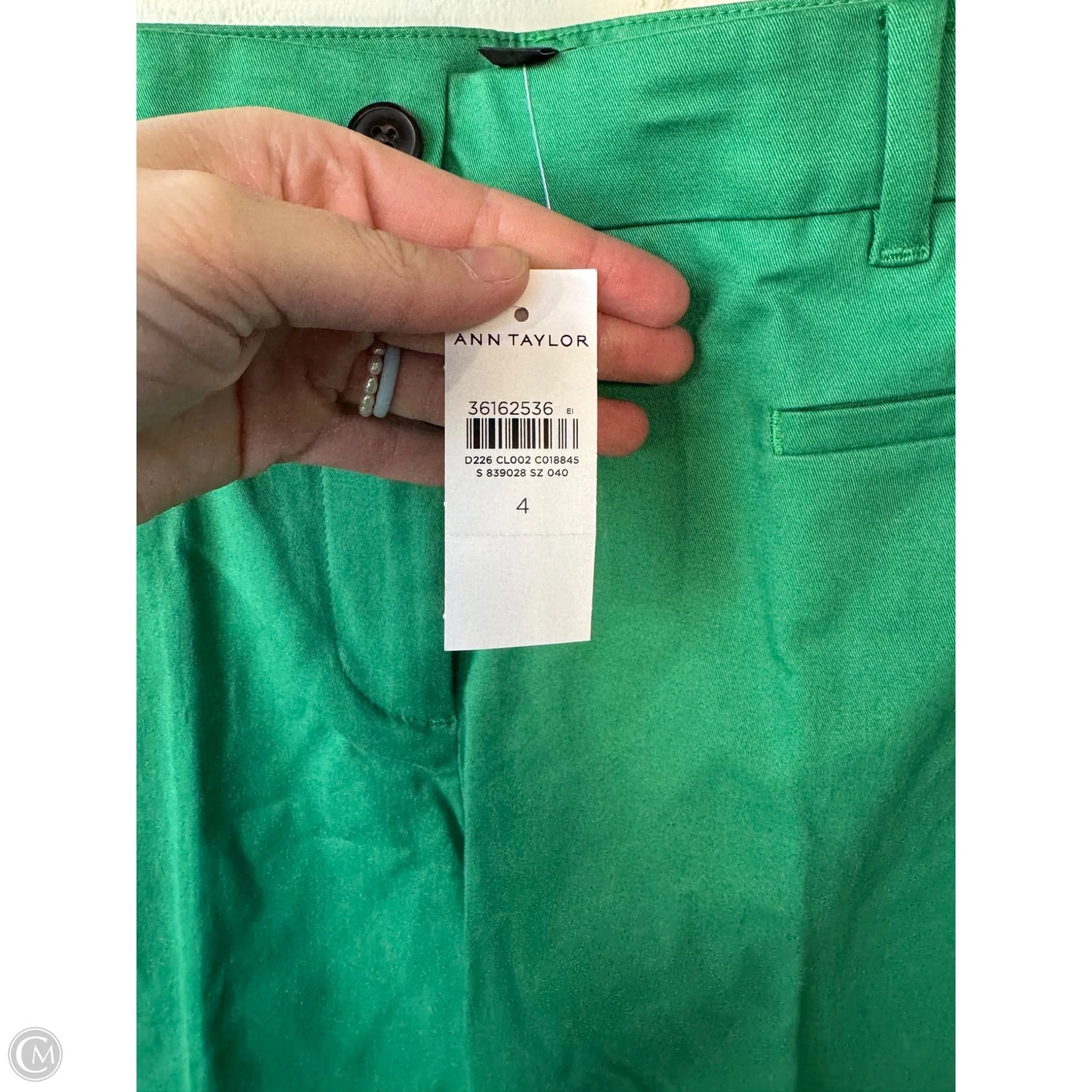 Pants Cropped By Ann Taylor In Green, Size: 4