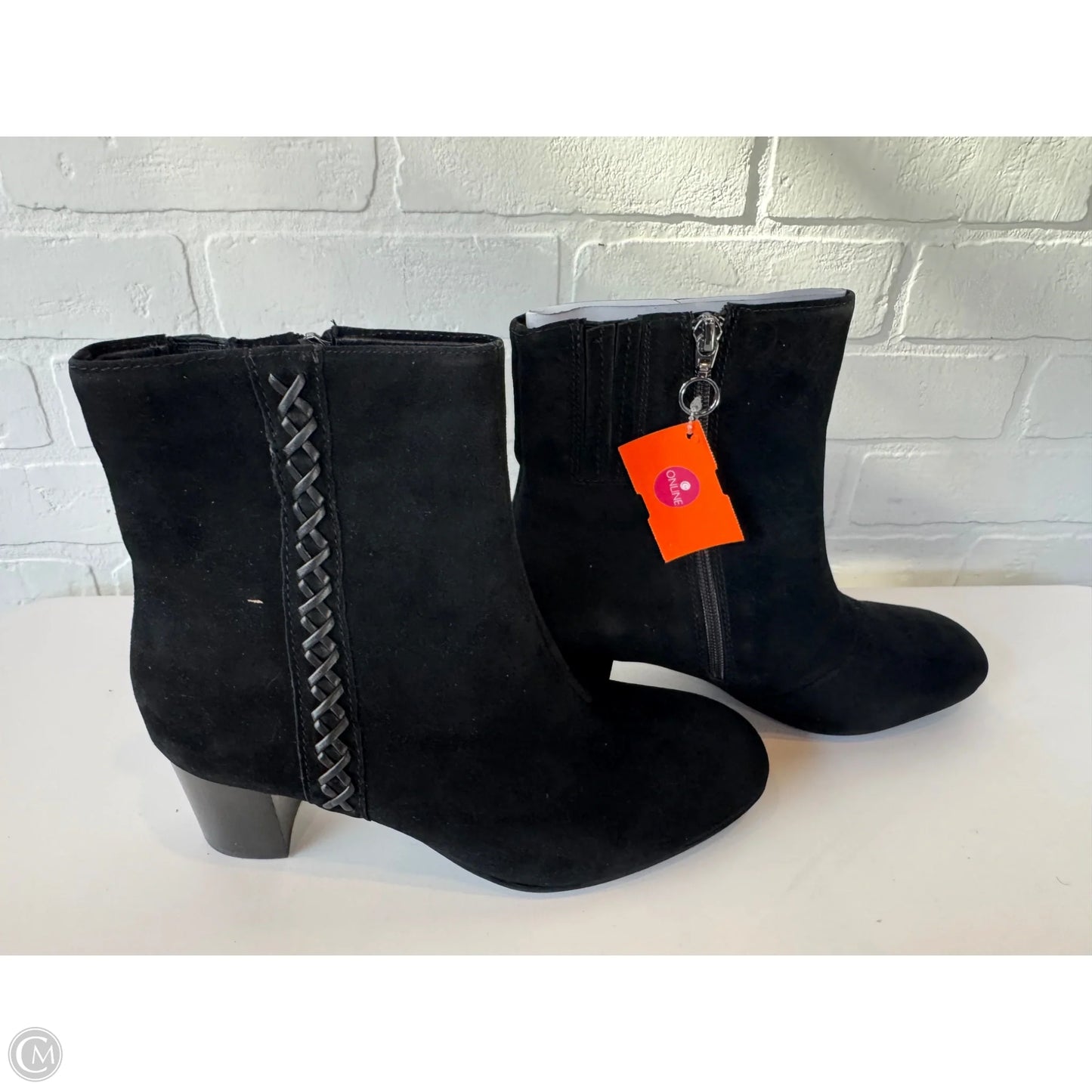 Boots Ankle Heels By Earth In Black, Size: 9.5