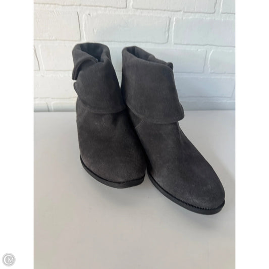 Boots Ankle Flats By Gh Bass And Co In Grey, Size: 9