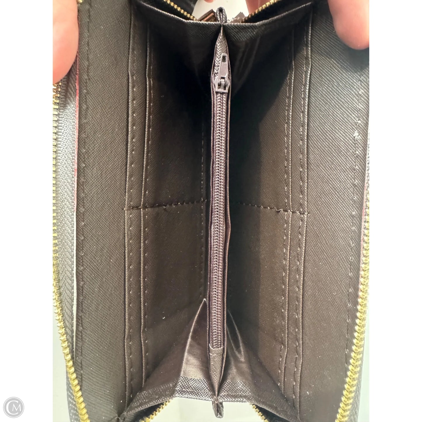 Wallet By Clothes Mentor, Size: Large