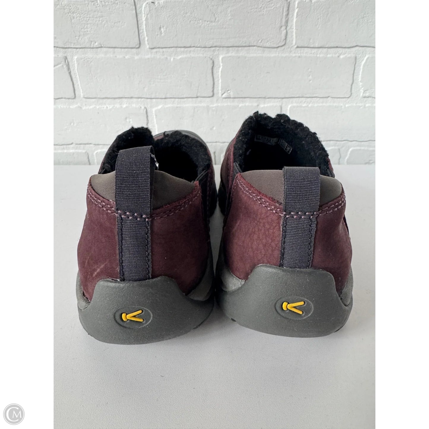 Shoes Flats By Keen In Red, Size: 9.5