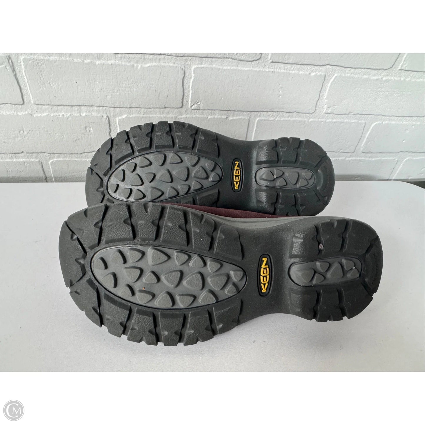 Shoes Flats By Keen In Red, Size: 9.5