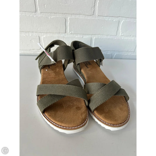 Sandals Flats By Bobs In Green, Size: 9.5